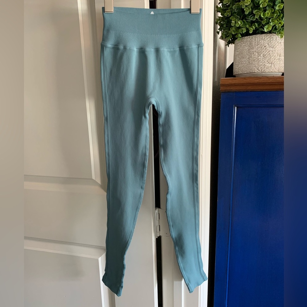 SPIRITUAL GANGSTER BLUE Women’s Ankle Length Leggings XS/S